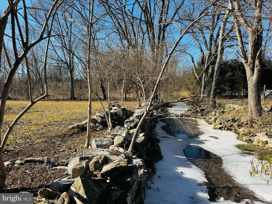 9 King St, Kearneysville, WV 25430 - #2