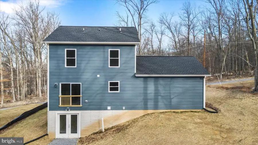 128 Mountain Dew Ct, Harpers Ferry, WV 25425 - Image #2