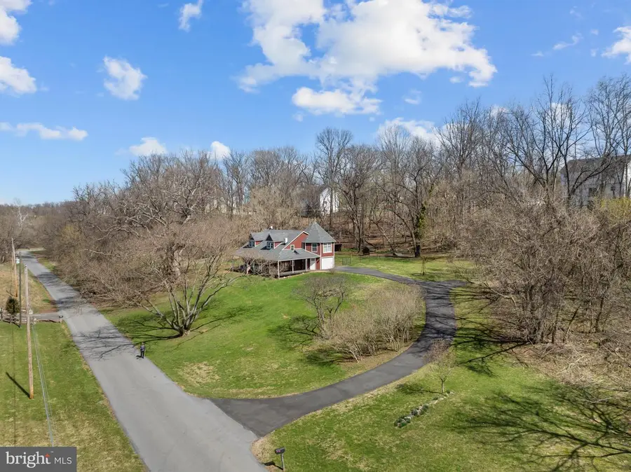 640 Stratford Ln, Charles Town, WV 25414 - #2