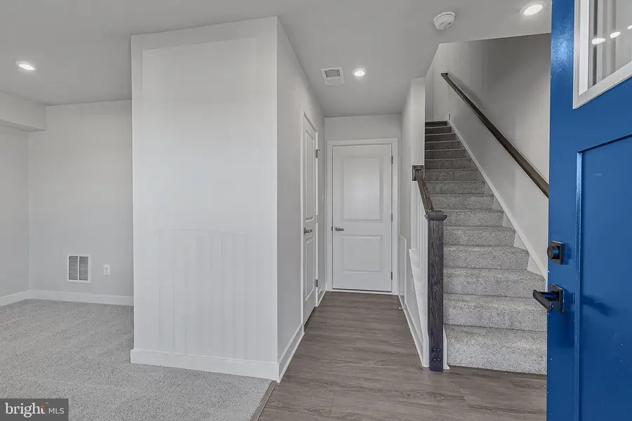 13 Oasis Ave, Ranson, WV 25438 - Image #2