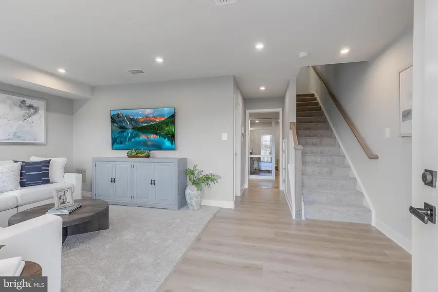 5 Oasis Ave, Ranson, WV 25438 - Image #2