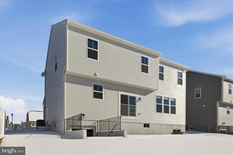 50 Feldberg Dr, Charles Town, WV 25414 - #2