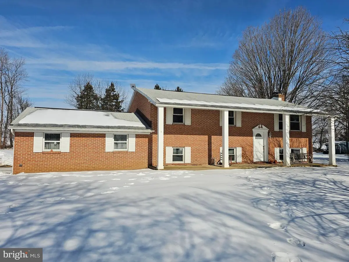 8137 Summit Point Rd, Charles Town, WV 25414 - #1