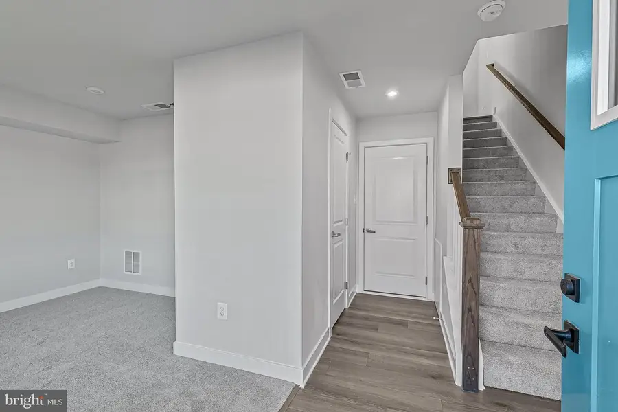 1202 Oasis Ave, Ranson, WV 25438 - Image #2