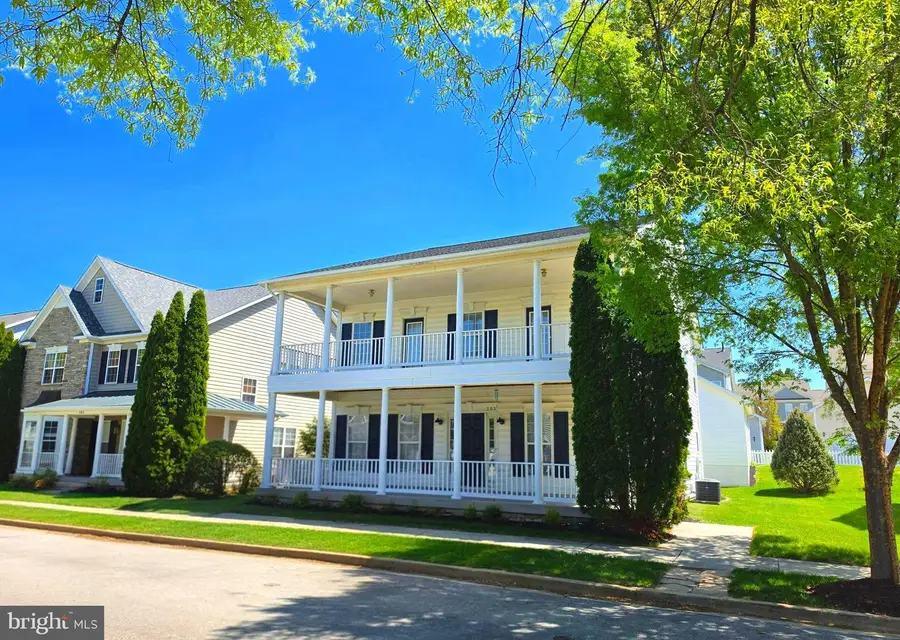 203 Bullskin St, Charles Town, WV 25414 - #3