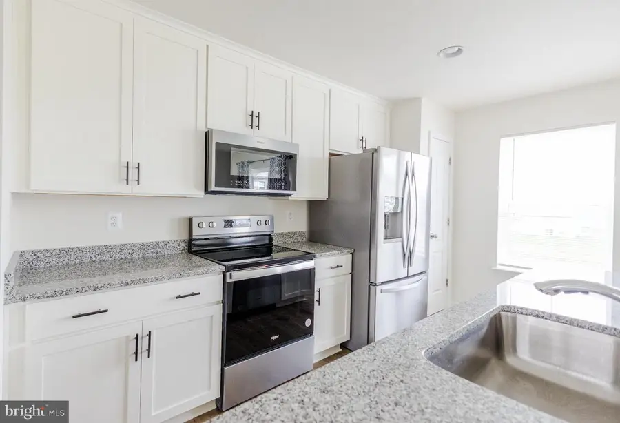 12 Orchard Green Dr, Charles Town, WV 25414 - #2