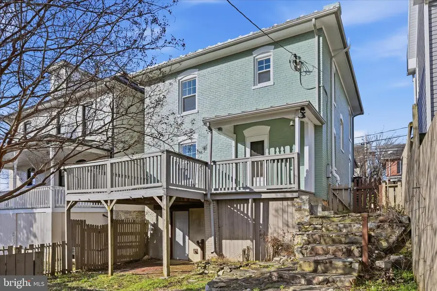 329 N Mildred St, Charles Town, WV 25414 - #2