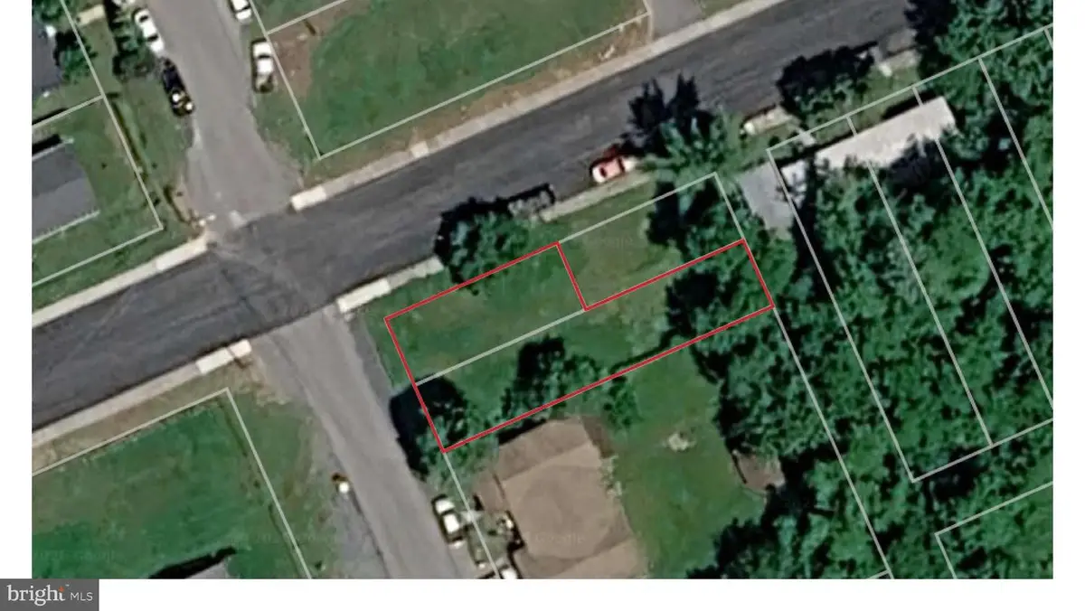 300 E 4th Ave, Ranson, WV 25438 - #1