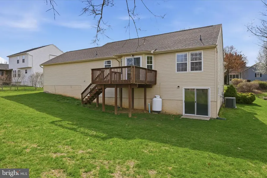 48 Altoona Way, Charles Town, WV 25414 - #2