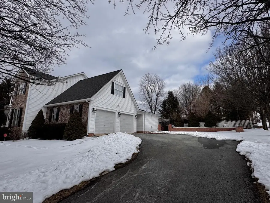 108 Foxhall Rd, Charles Town, WV 25414 - #3