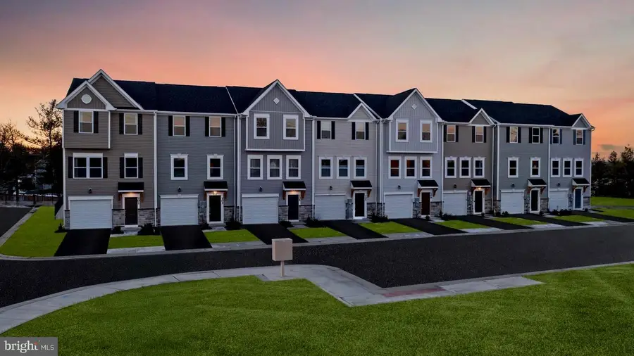 267 Huntwellwest Ave, Ranson, WV 25438 - #2