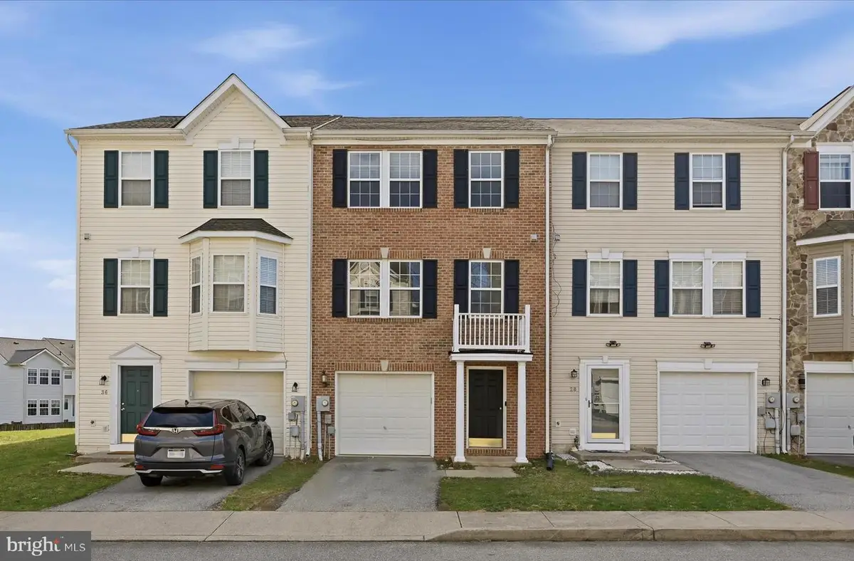 32 Bruce Dr, Charles Town, WV 25414 - #1