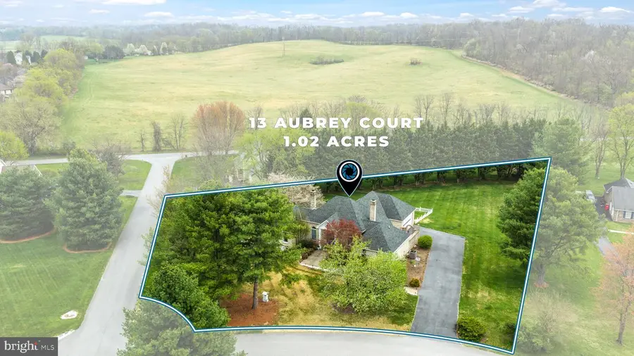 13 Aubrey Ct, Charles Town, WV 25414 - #2