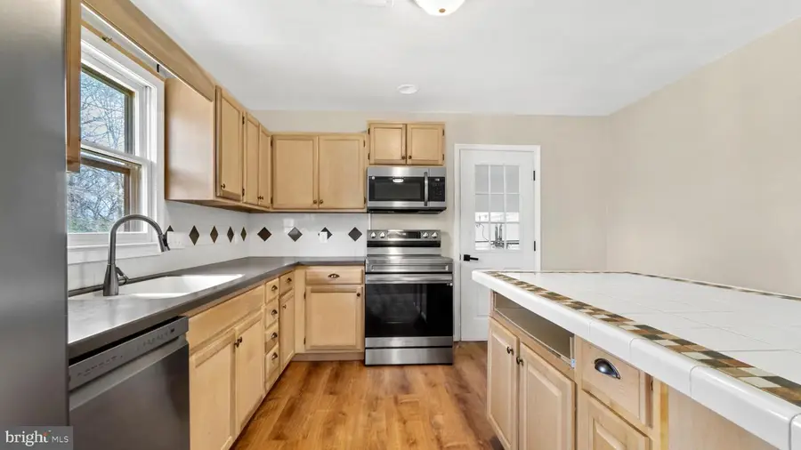 21 Captain Baird Ct, Charles Town, WV 25414 - #2