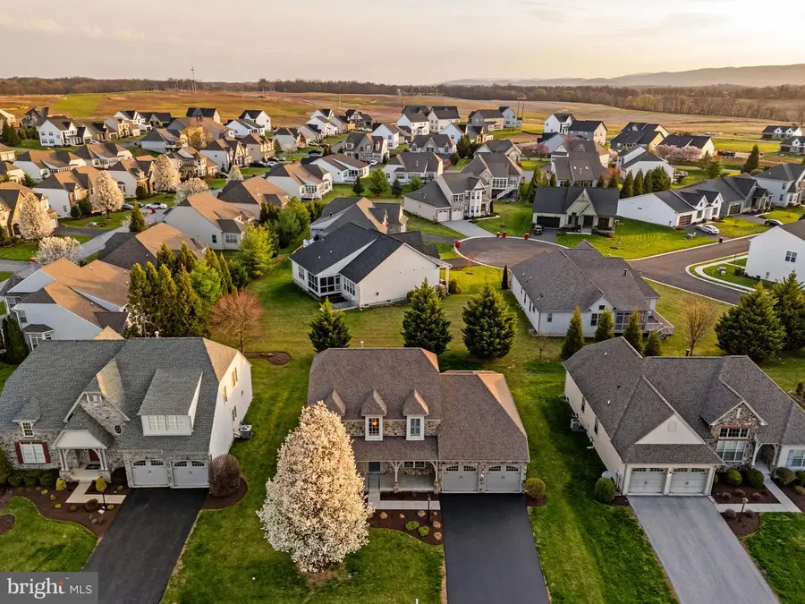 142 Lewis Washington Dr, Charles Town, WV 25414 - #2