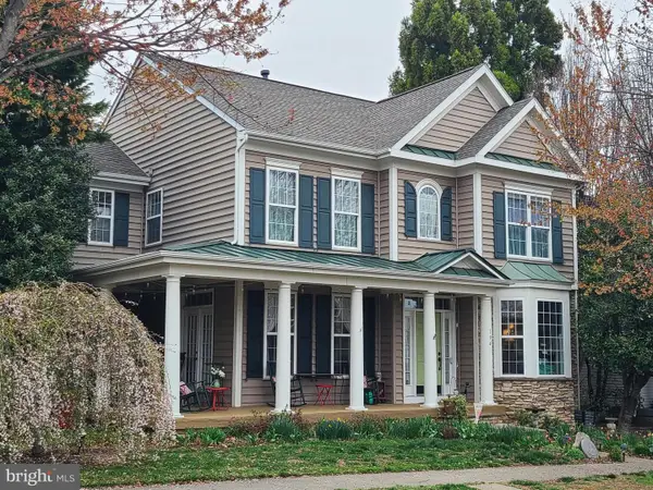 194 Braddock St, CHARLES TOWN, WV 25414