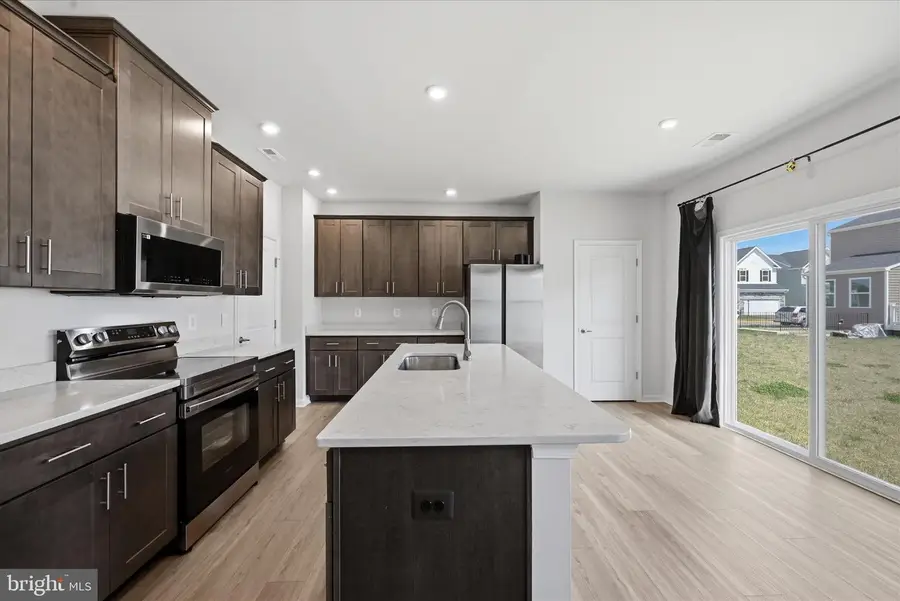 73 Hopkins St, Ranson, WV 25438 - #2