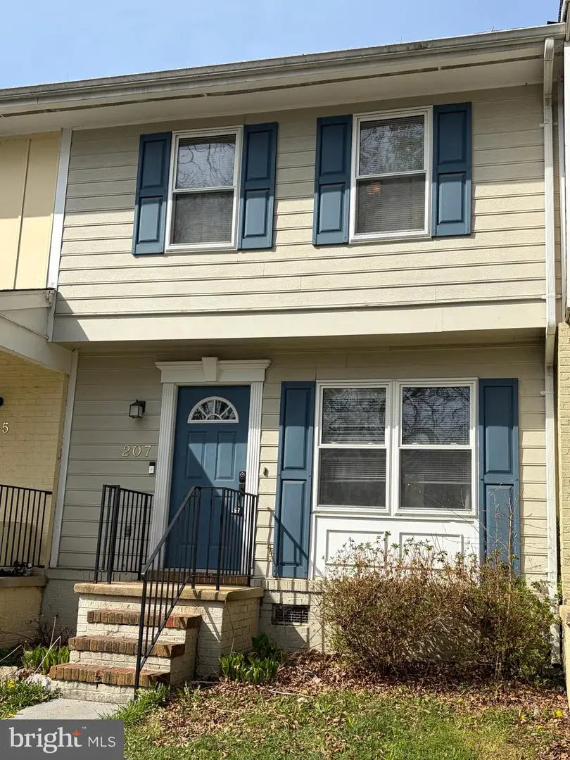 207 Greenhill Ct, Ranson, WV 25438 - #1