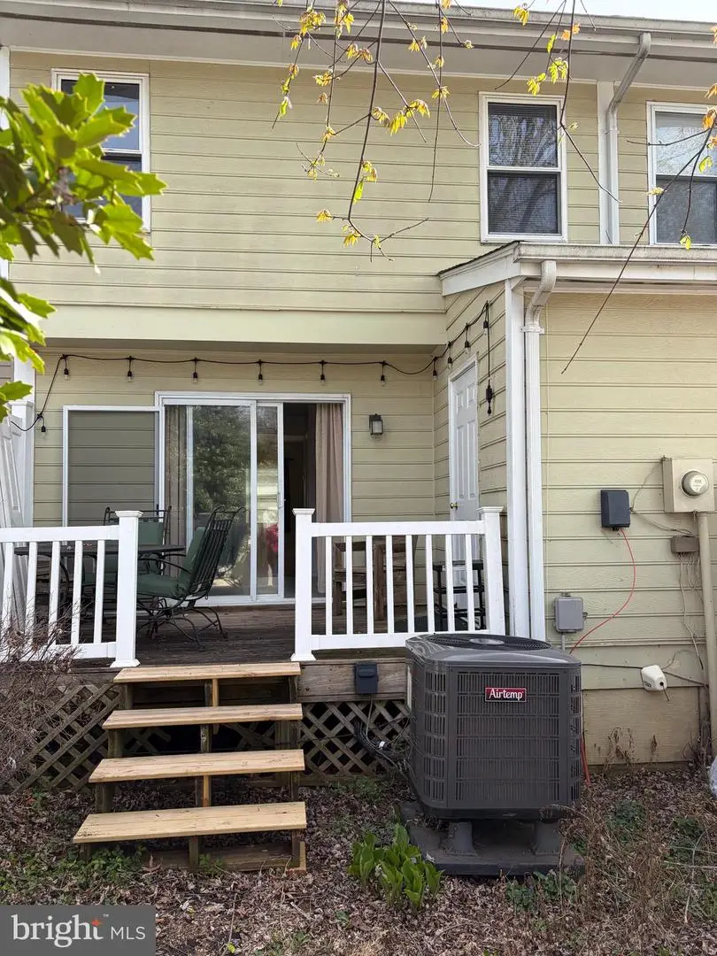 207 Greenhill Ct, Ranson, WV 25438 - #2