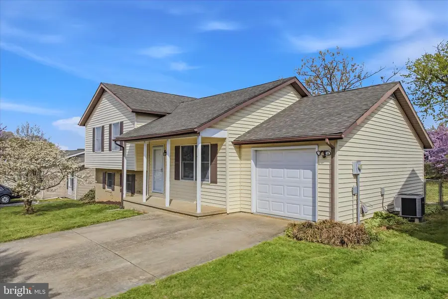 165 Beauregard Blvd, Charles Town, WV 25414 - #2