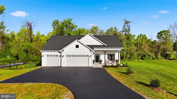 34 Cobalt Ln, KEARNEYSVILLE, WV 25430