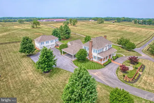 899 Earle Rd, CHARLES TOWN, WV 25414