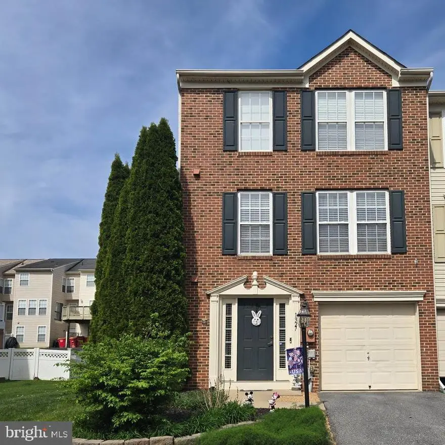 1327 Mare St, Ranson, WV 25438 - #1