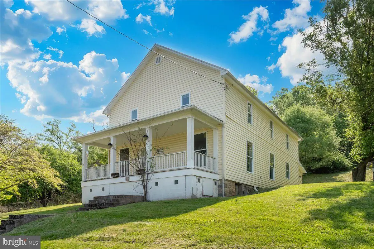 576 Halltown Rd, Harpers Ferry, WV 25425 - #1