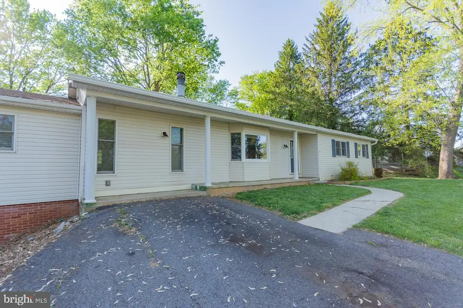 98a & 98b Woodcock Ave, Shepherdstown, WV 25443 - #2