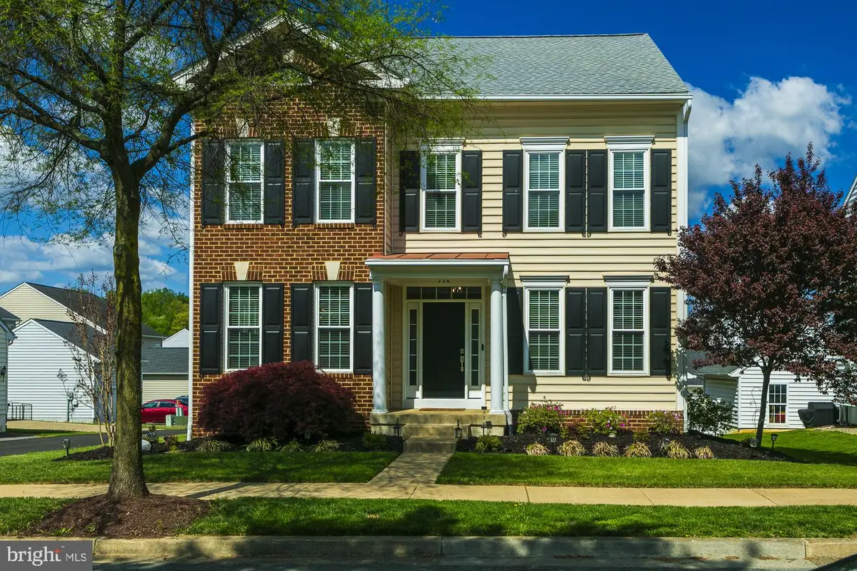 334 Calmes St, Charles Town, WV 25414 - #1