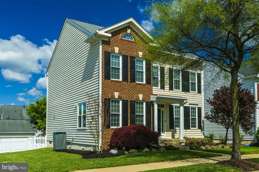 334 Calmes St, Charles Town, WV 25414 - #3