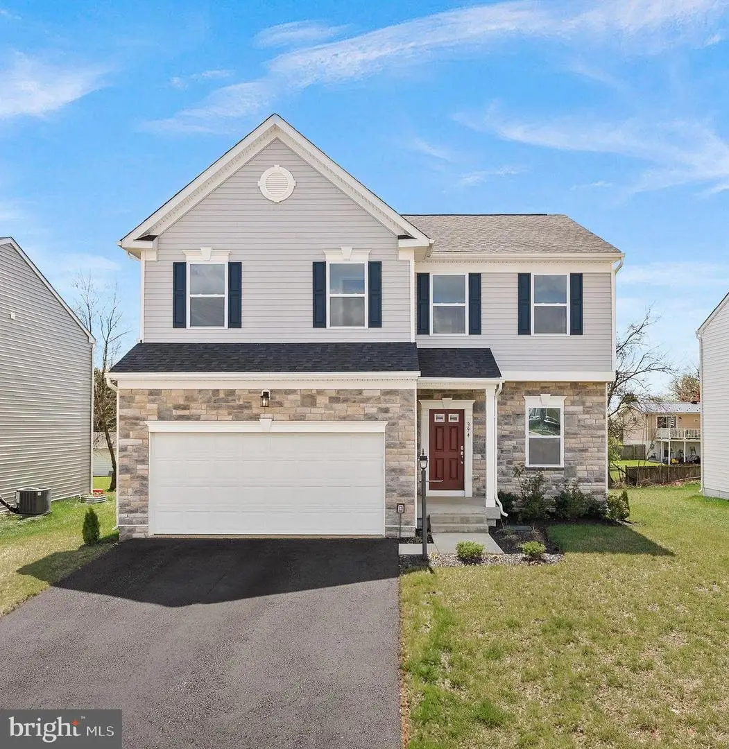 8 Freeman St, Ranson, WV 25438 - #1