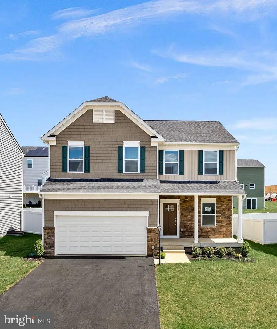 8 Freeman St, Ranson, WV 25438 - #2