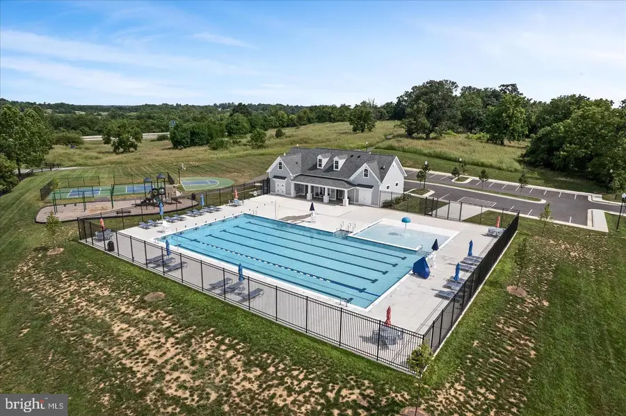 38 Feldberg Dr, Charles Town, WV 25414 - #3