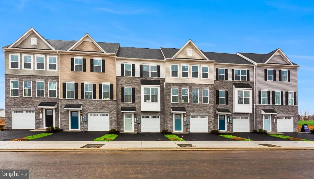 65 Destrier St, Ranson, WV 25438 - #1