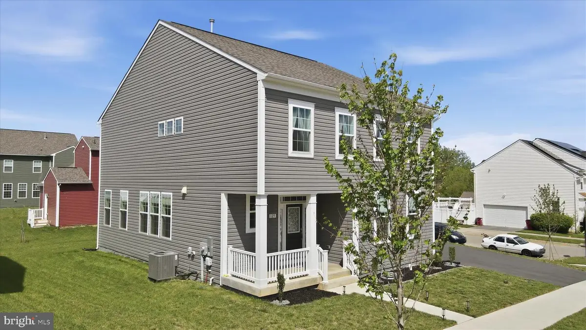 125 Payne St, Charles Town, WV 25414 - #1