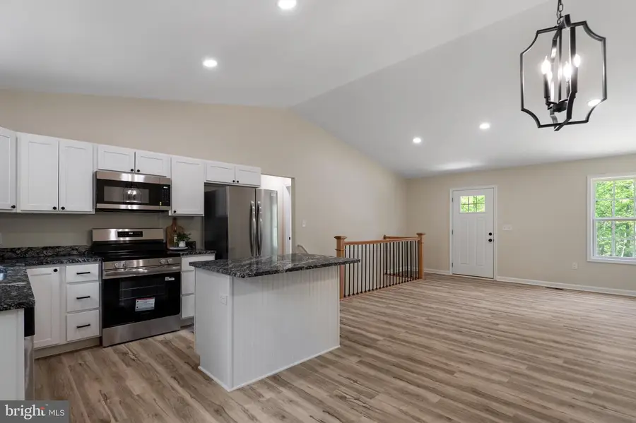 358 Dawn Ln, Harpers Ferry, WV 25425 - #3