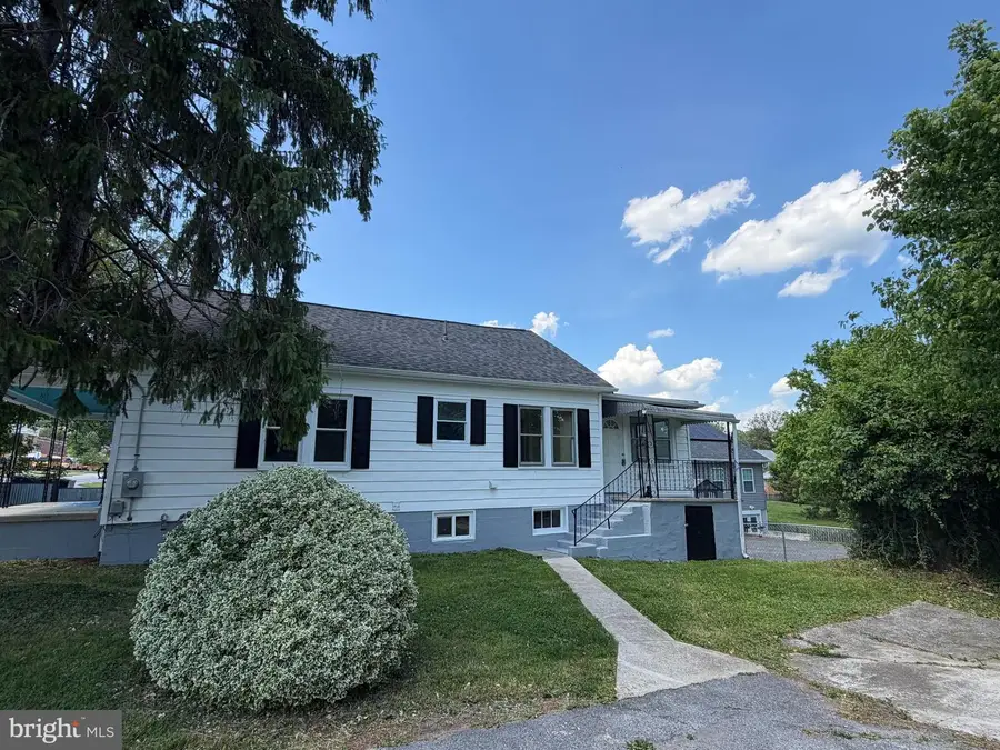 35 Paul Courtney Dr, Harpers Ferry, WV 25425 - #3