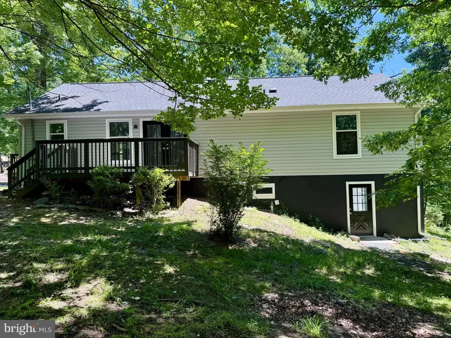 213 Harvey Rd, Harpers Ferry, WV 25425 - #3