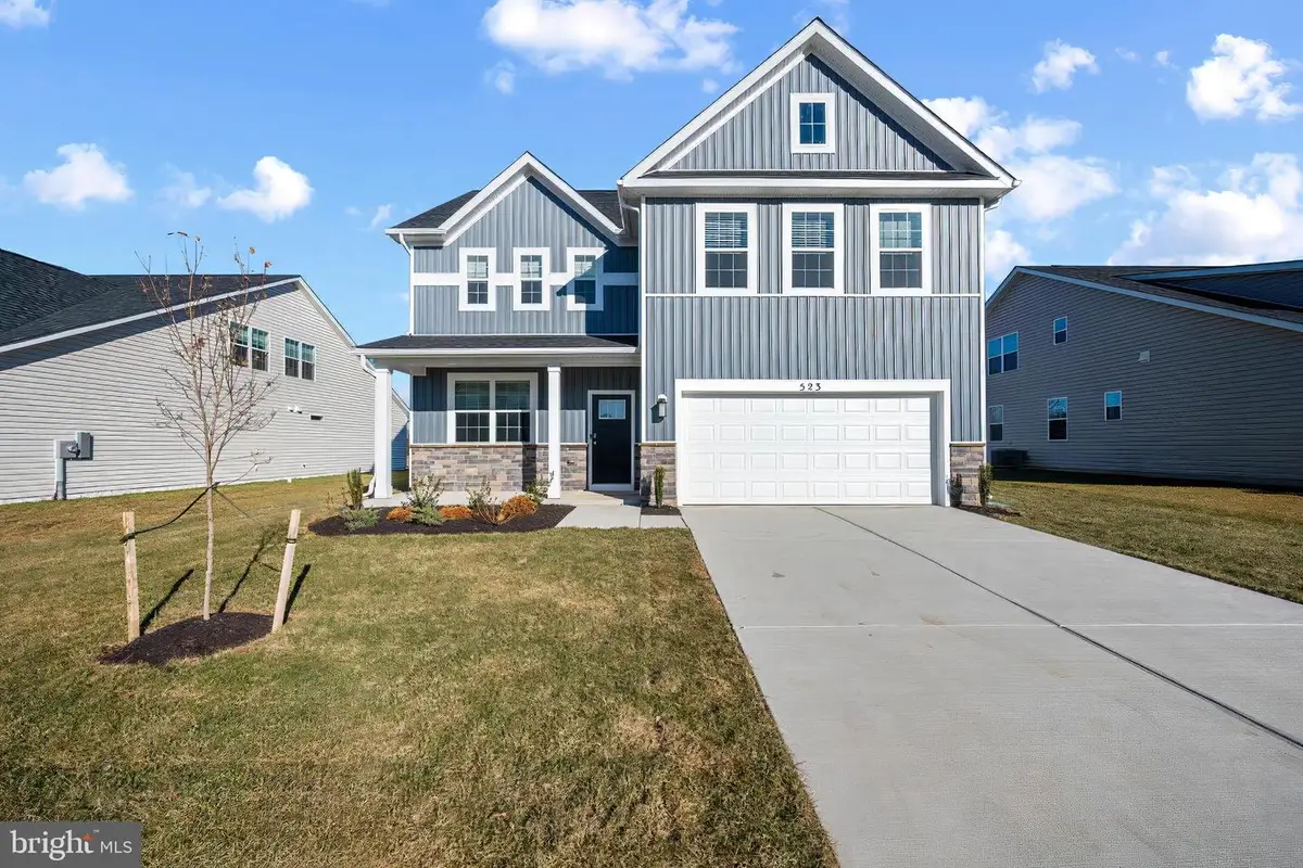 504 Buckeye Dr, Shenandoah Junction, WV 25442 - #1