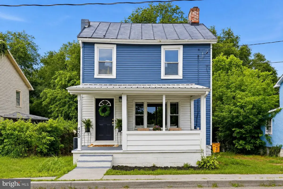 420 North St E, Charles Town, WV 25414 - #1