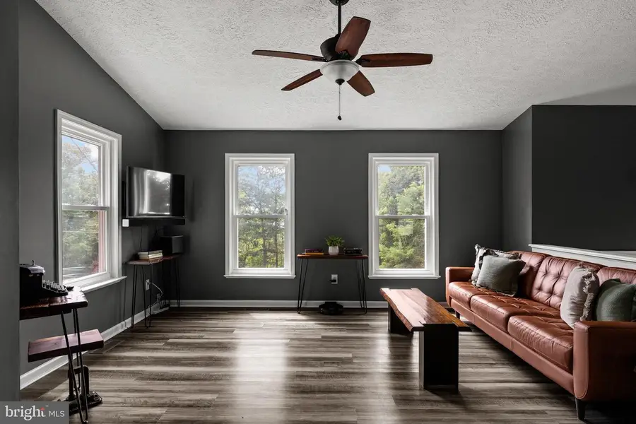 776 Valley View Rd, Harpers Ferry, WV 25425 - #3