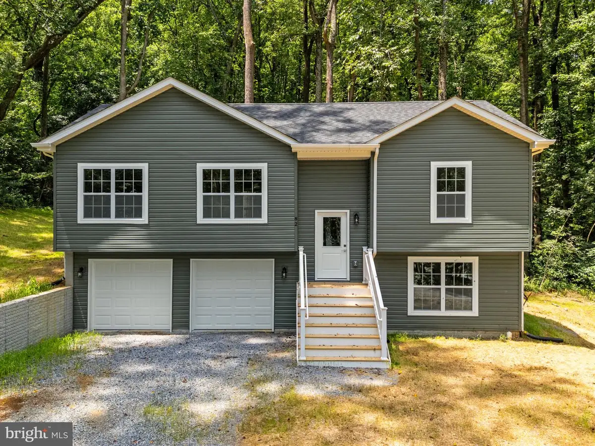 82 Shenandoah River Dr, Harpers Ferry, WV 25425 - #1