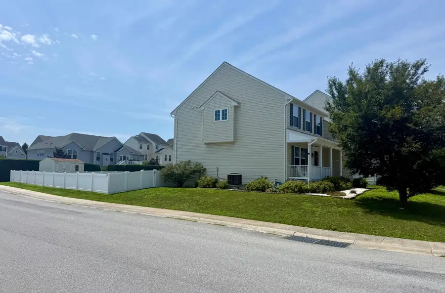 262 Hughs Rd, Charles Town, WV 25414 - #2