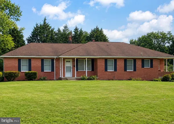 108 Cherry Hill Farm Dr, KEARNEYSVILLE, WV 25430