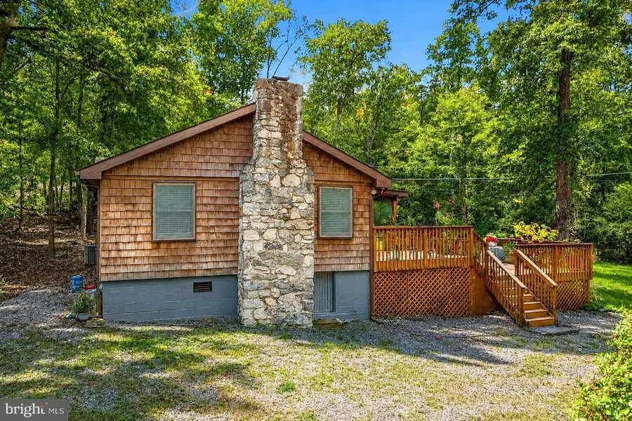 366 Huckleberry Ln, Harpers Ferry, WV 25425 - #3
