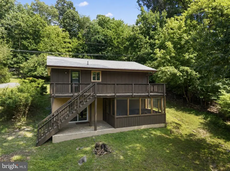 327 Cub Run Ln, Harpers Ferry, WV 25425 - #2
