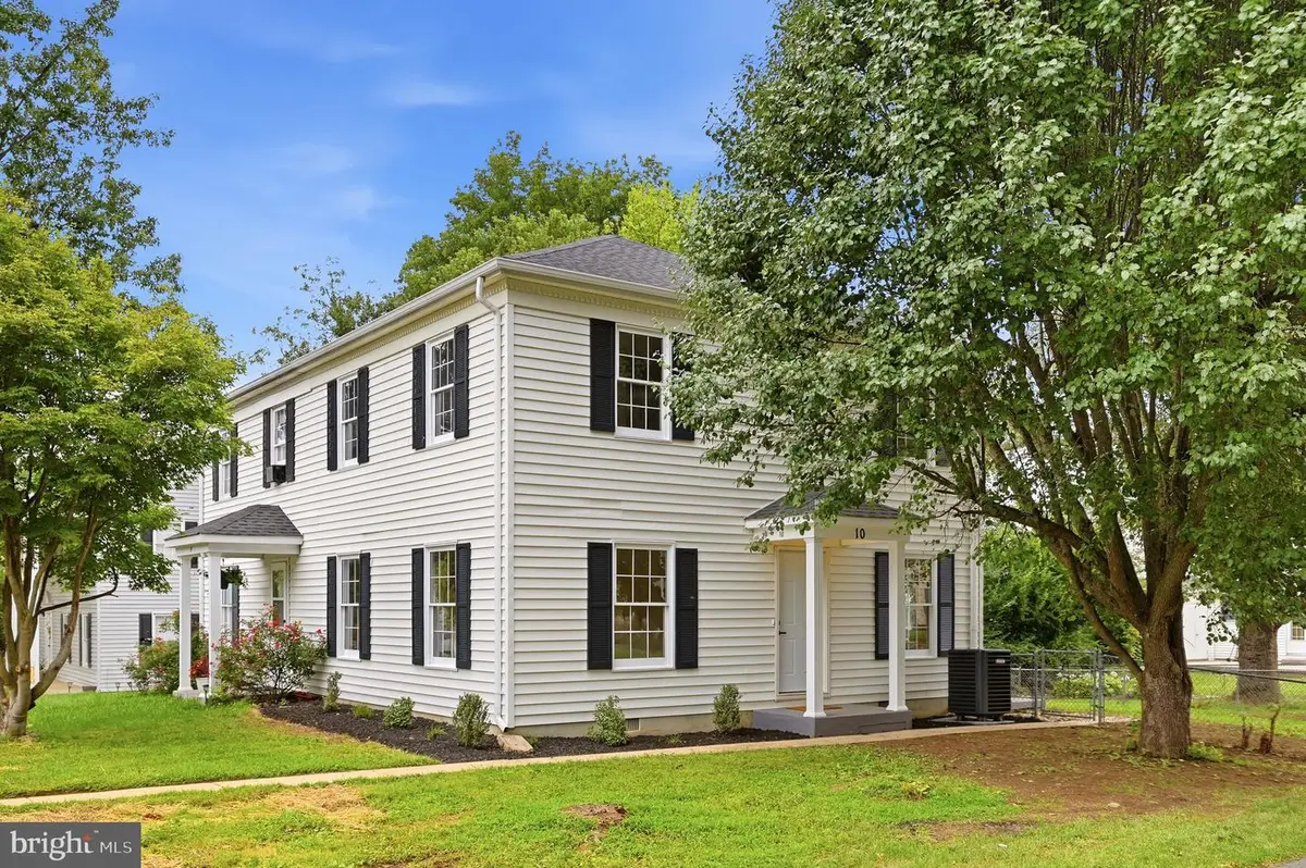 10 Standish Ct, Charles Town, WV 25414 - #1