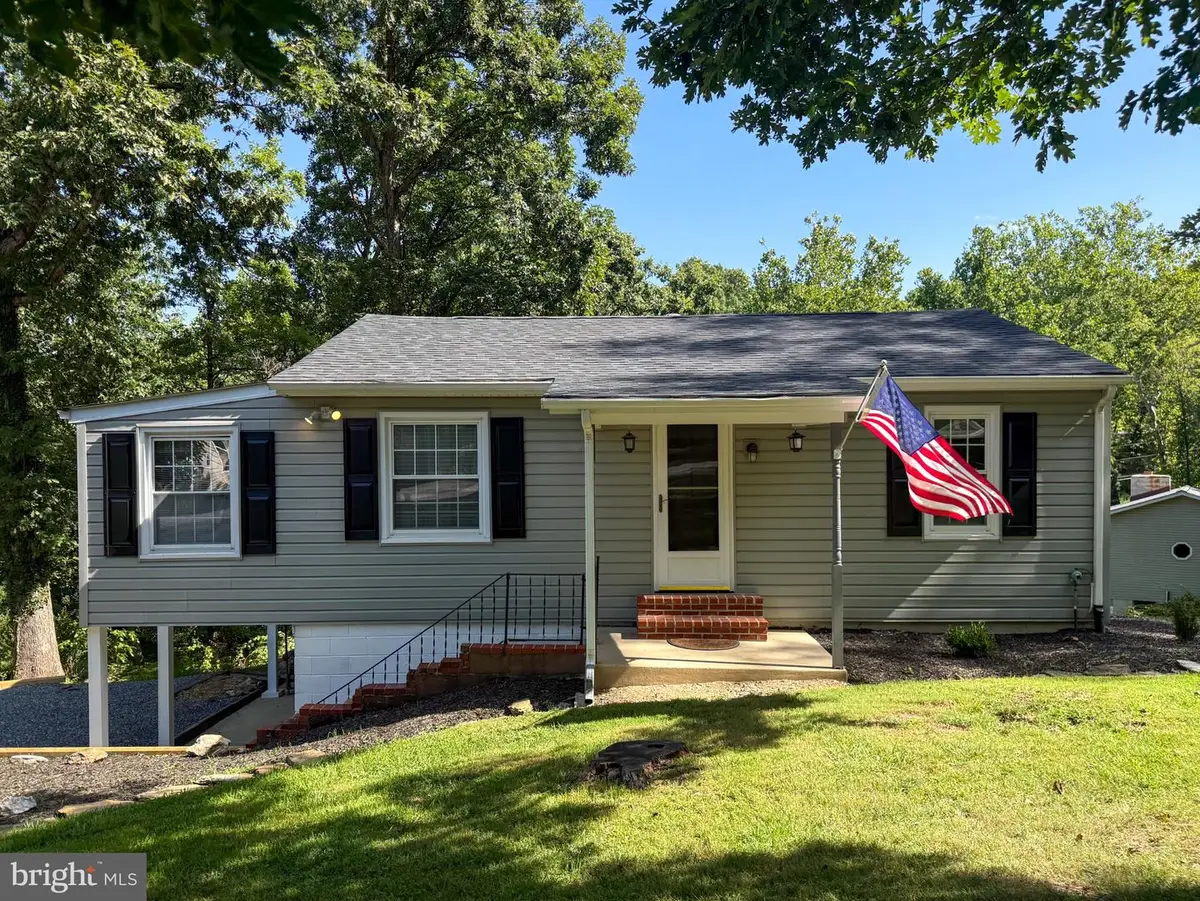 98 Greenwood Rd, Harpers Ferry, WV 25425 - #1