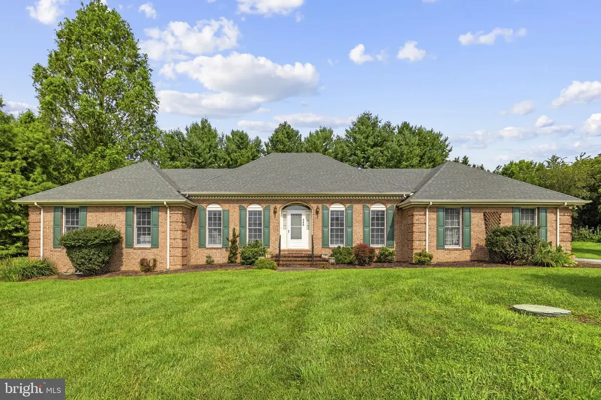 145 Eastland Dr, Charles Town, WV 25414 - #1